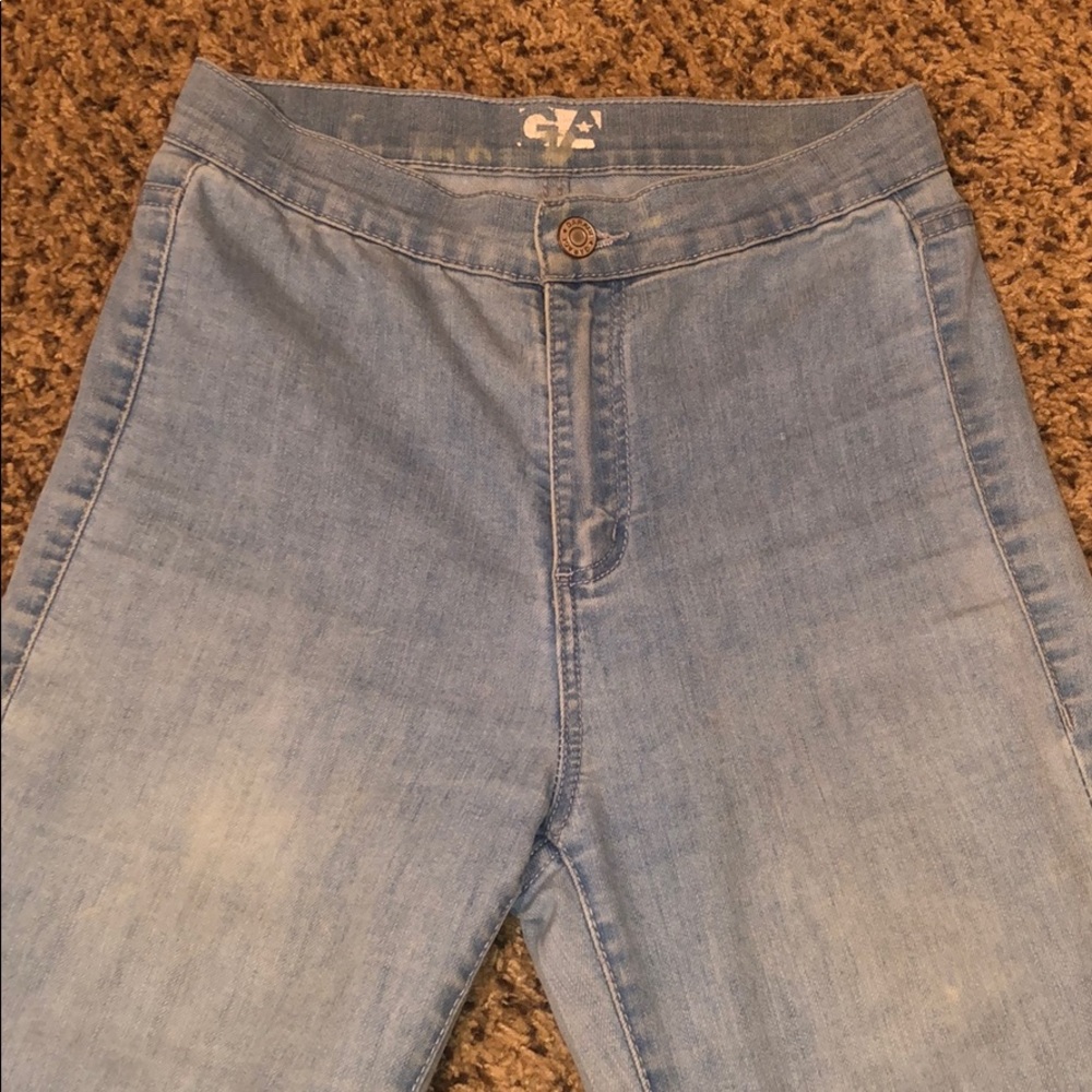 Garage brand stretch jeggings. Light jean color.